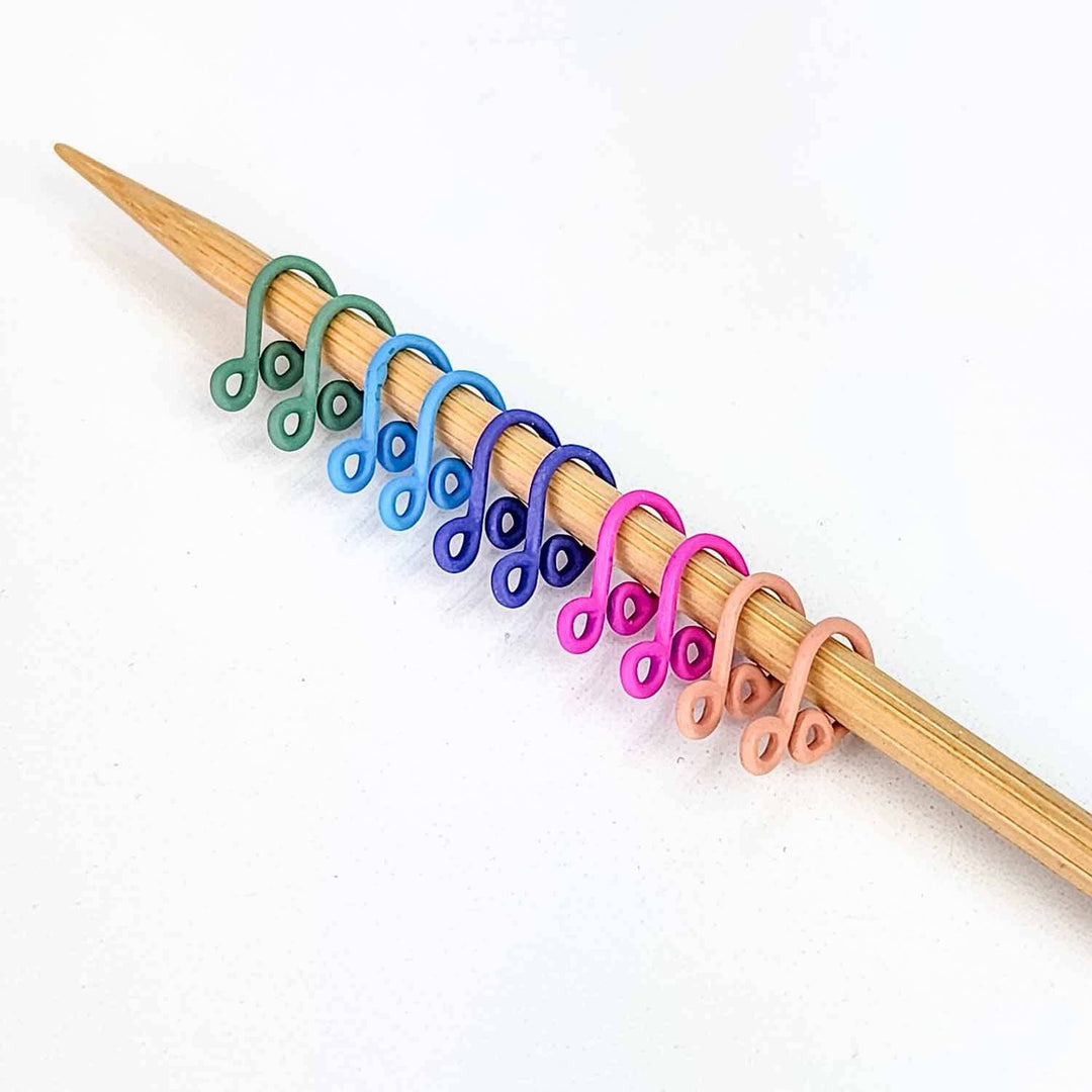 Pastel Rainbow Cast Melody Clips - Simple Locking Stitch Markers