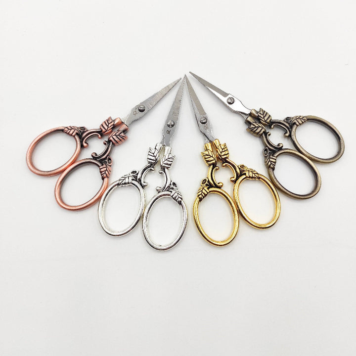 Leaf Pattern Vintage Style scissors