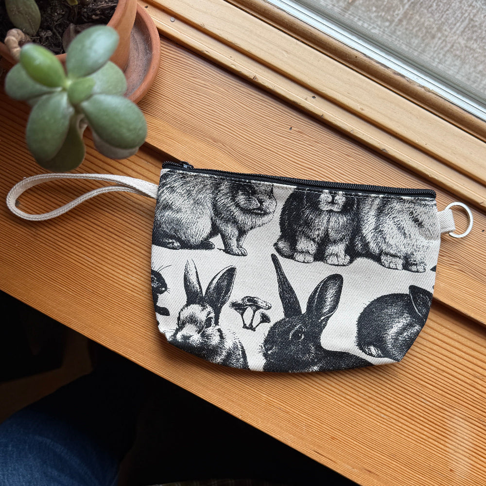 Printed Zip Pouch w/Strap
