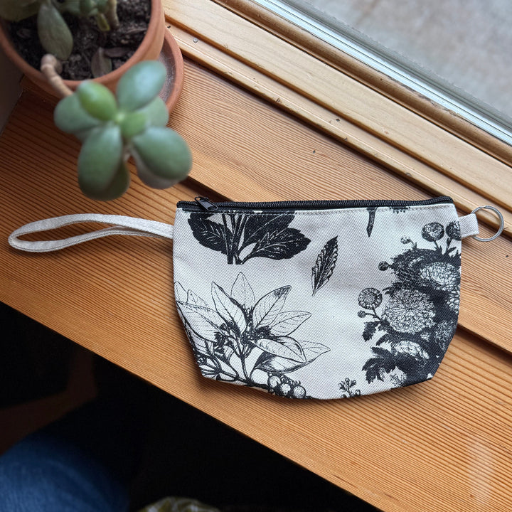 Printed Zip Pouch w/Strap