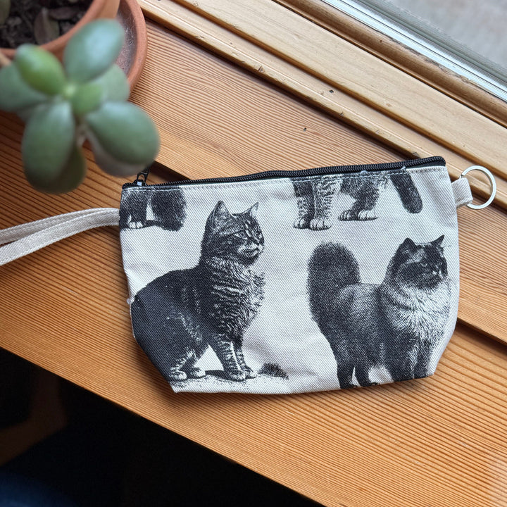 Printed Zip Pouch w/Strap