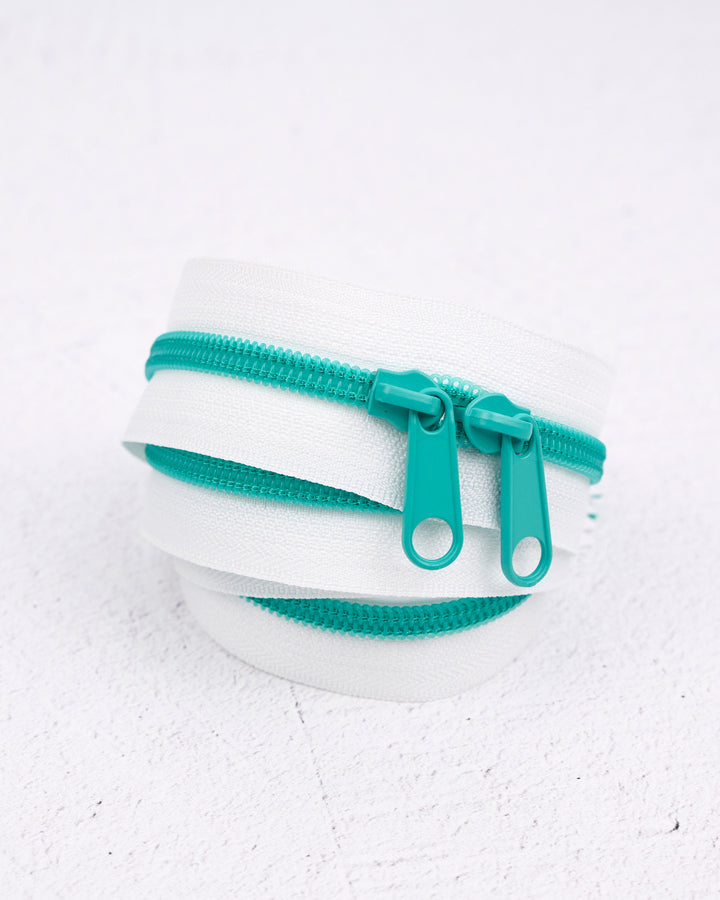 Contrast Zipper