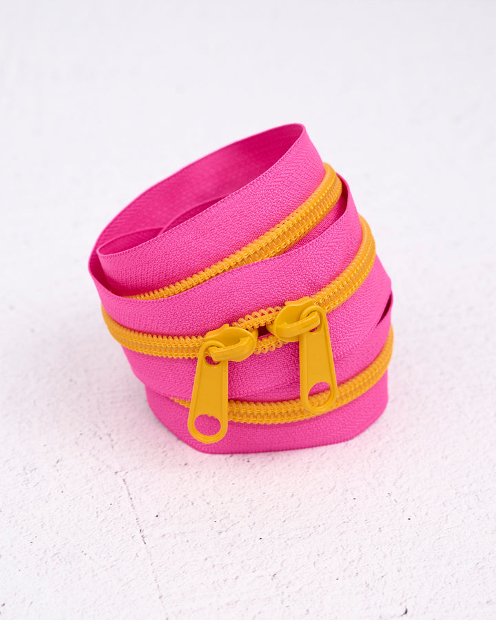 Contrast Zipper