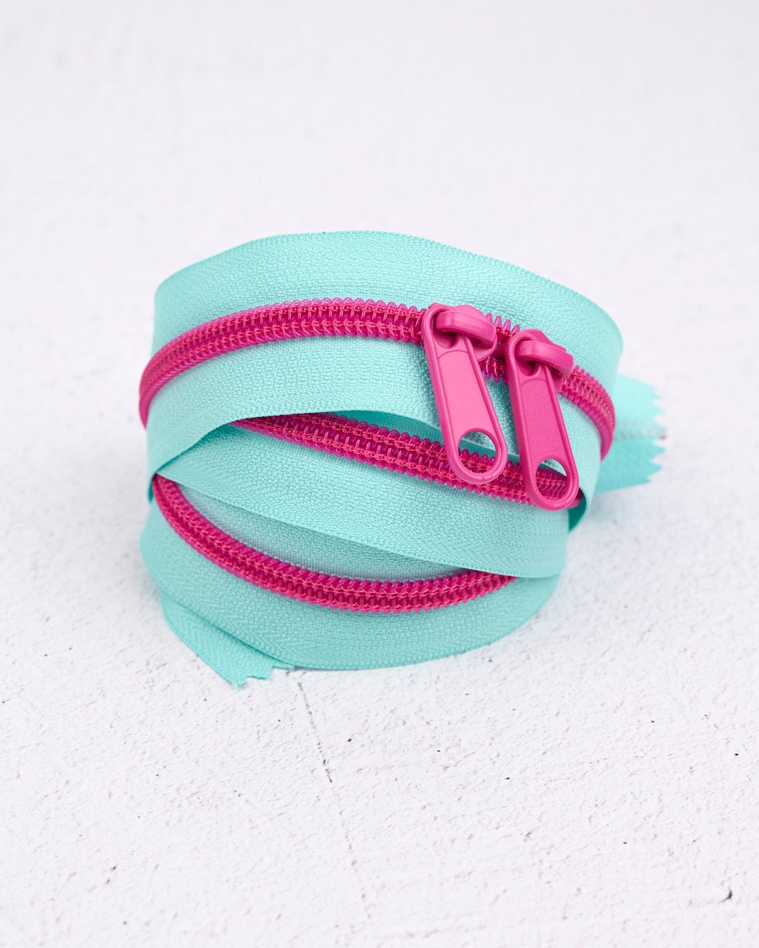 Contrast Zipper