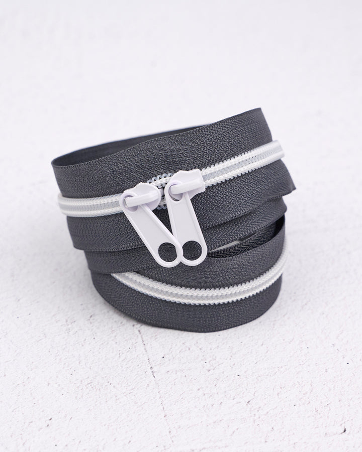 Contrast Zipper