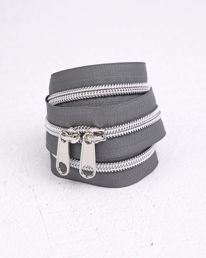 Contrast Zipper