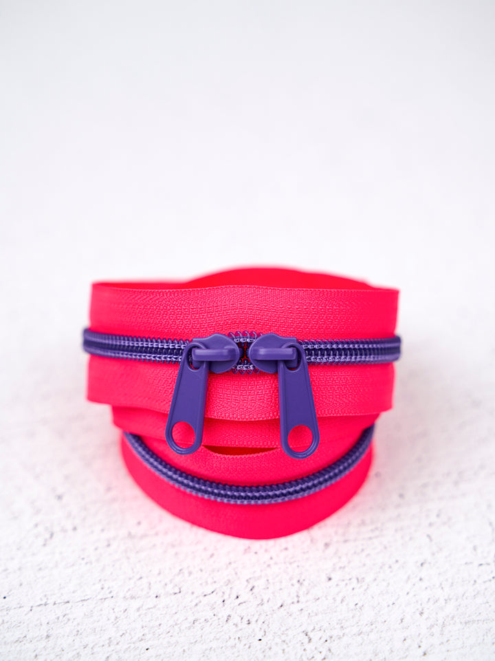 Contrast Zipper